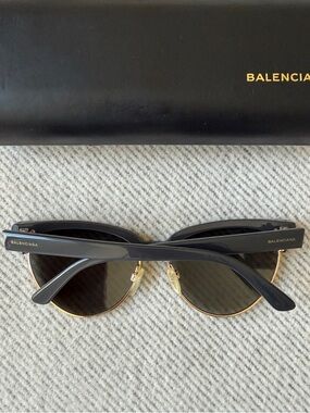 Balenciaga Cat eye Sunglasses